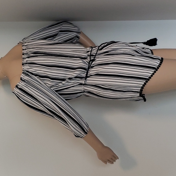 Revamped off shoulder stripped jumpsuit - Picture 5 of 6